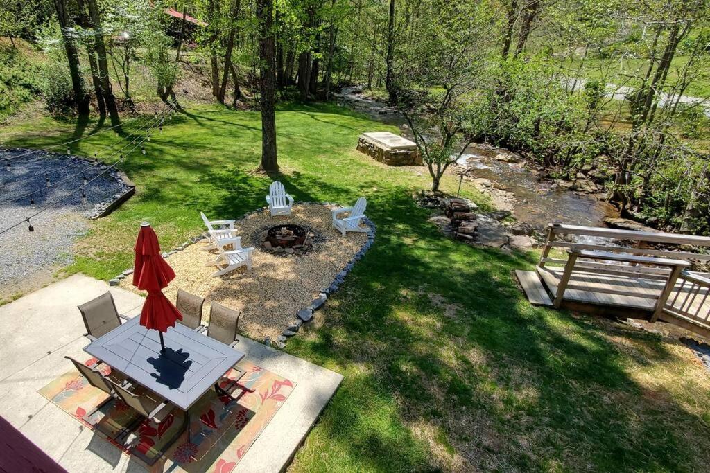 Waterwheel Cabin By The Creek Murphy Bagian luar foto
